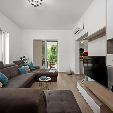 Vikendica Vivento By Interhome *